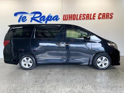 2013 Toyota Alphard - Thumbnail