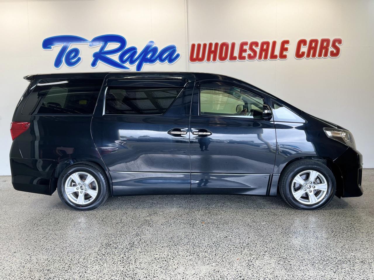 2013 Toyota Alphard