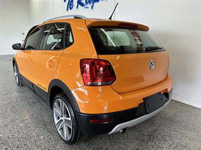 2011 Volkswagen CROSS-POLO - Thumbnail