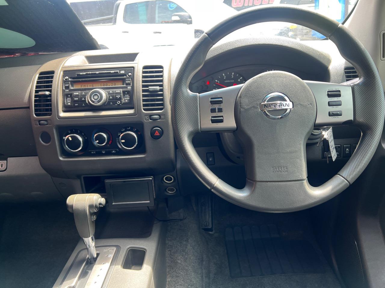 2015 Nissan NAVARA