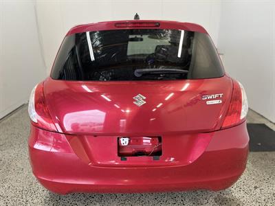 2014 Suzuki Swift - Thumbnail