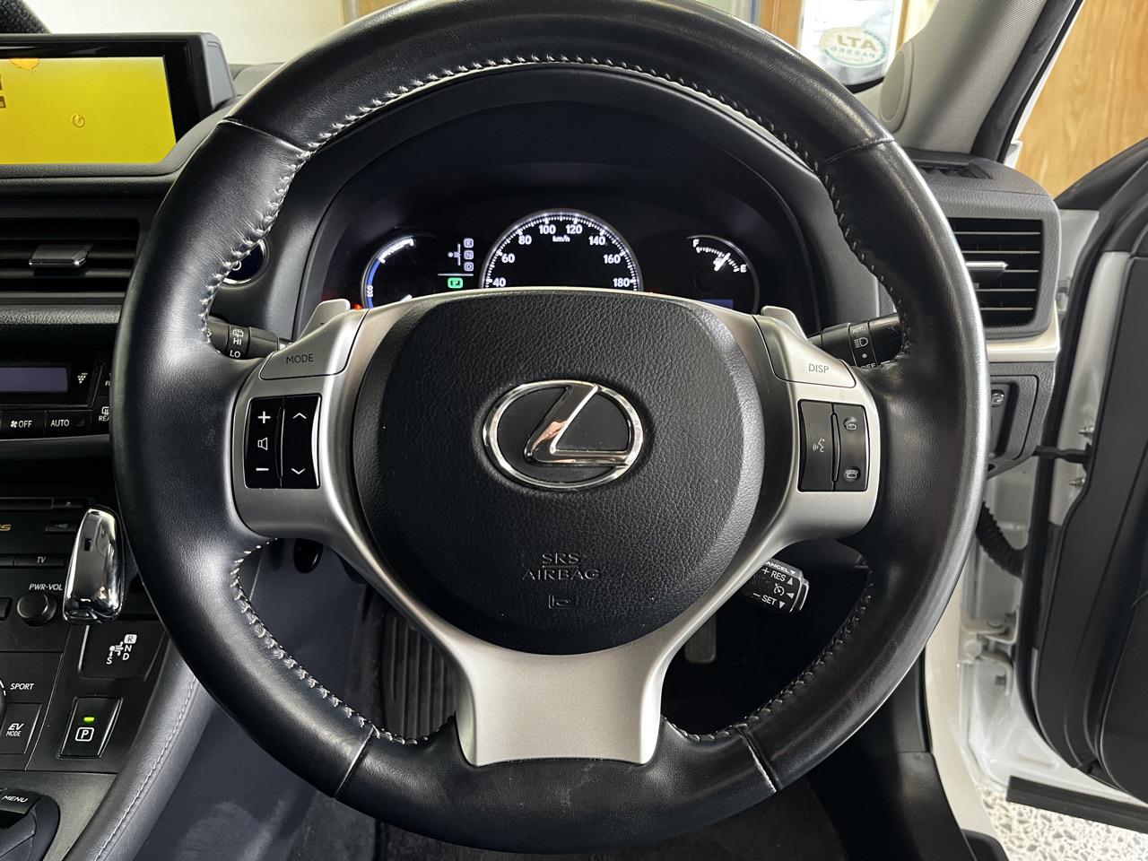 2011 Lexus CT200H