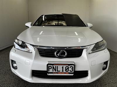 2011 Lexus CT200H - Thumbnail