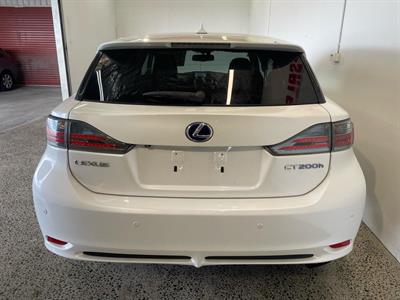 2011 Lexus CT - Thumbnail