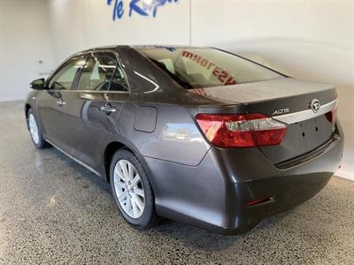 2015 Toyota Camry - Thumbnail