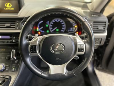 2012 Lexus CT200H - Thumbnail